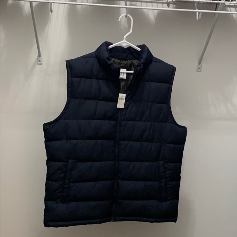 Men’s Gap vest